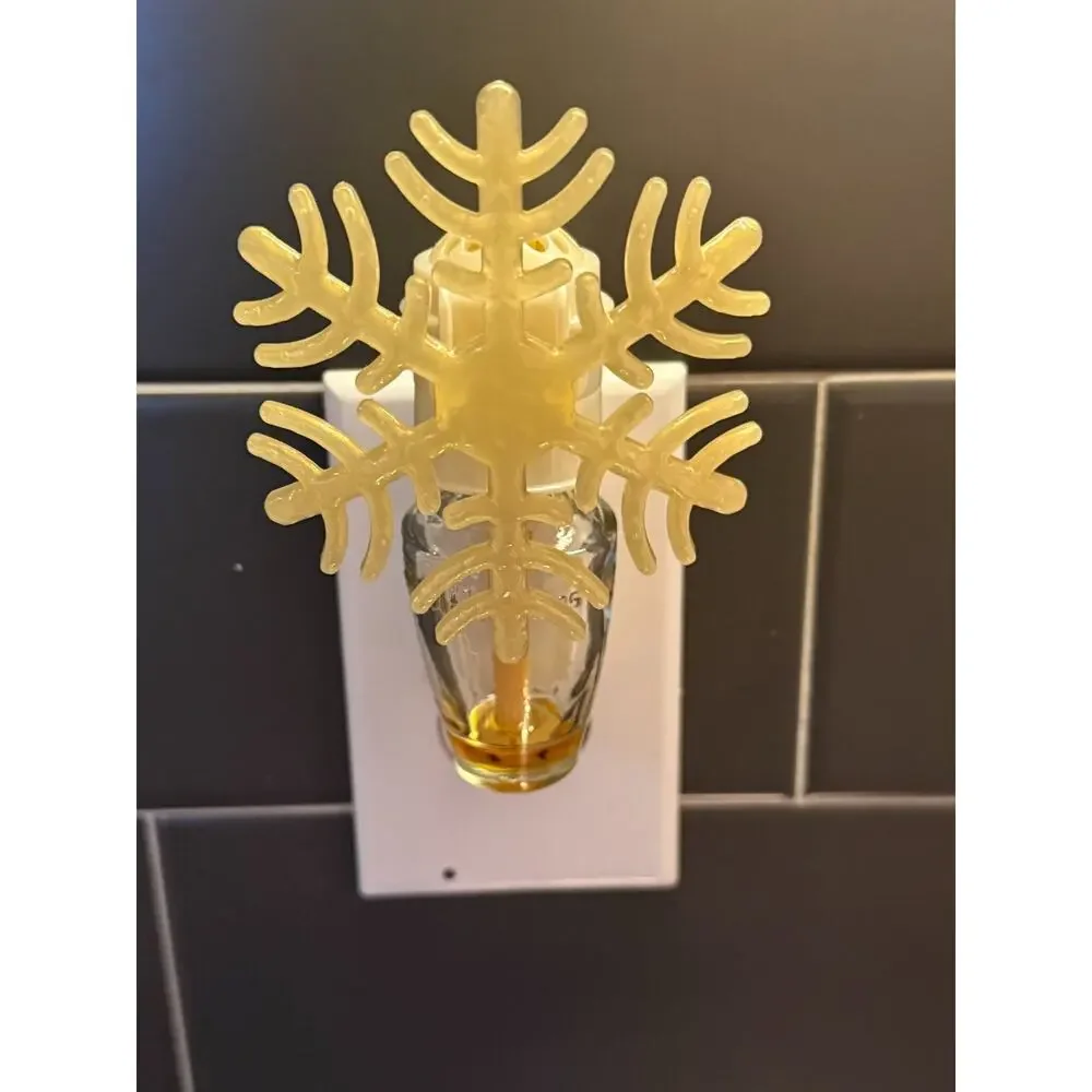 Bath & Body Works Wallflower Snowflake Plugin Home Fragrance Diffuser NO Light